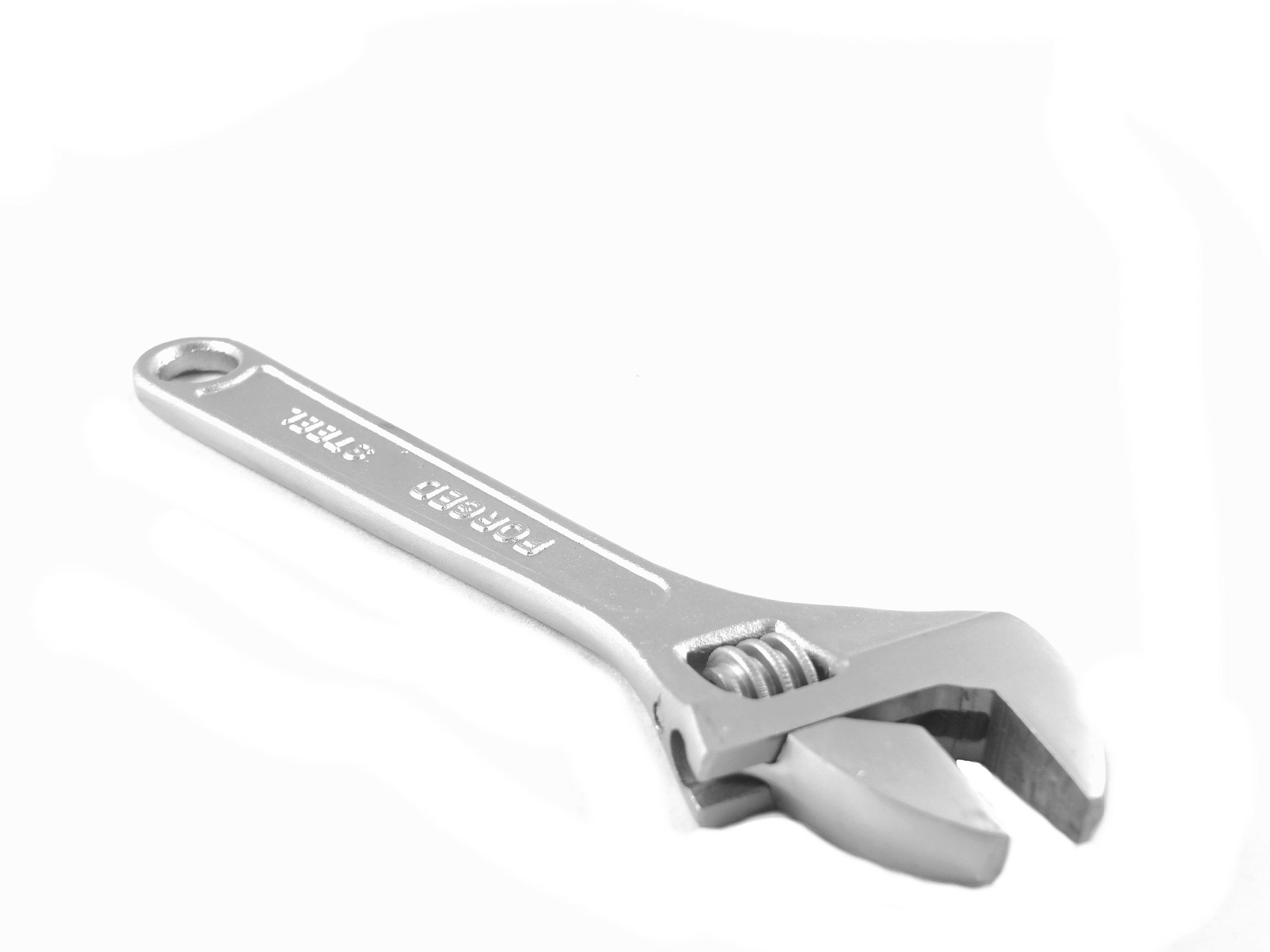 adjustable wrench